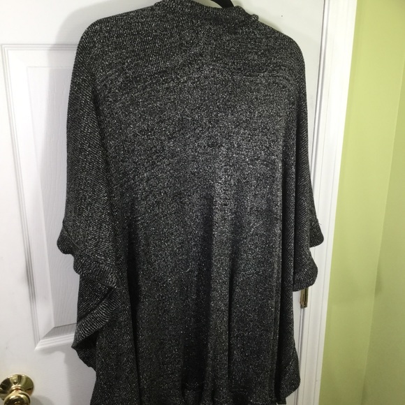 Just Jamie Black & Metallic Wrap with Ruffled Edge - Picture 2 of 3